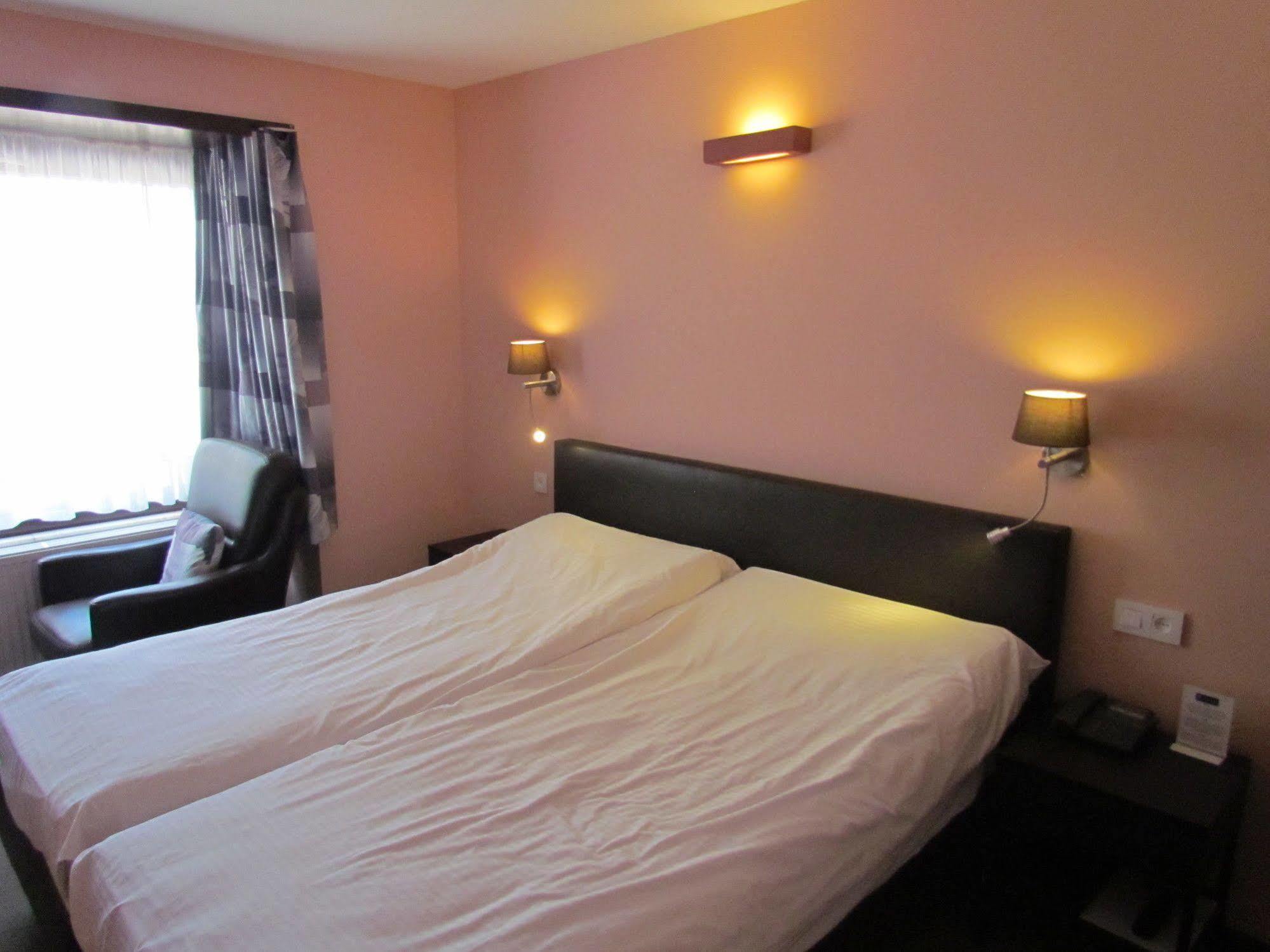 Hotel Uilenspiegel Nieuwpoort Εξωτερικό φωτογραφία