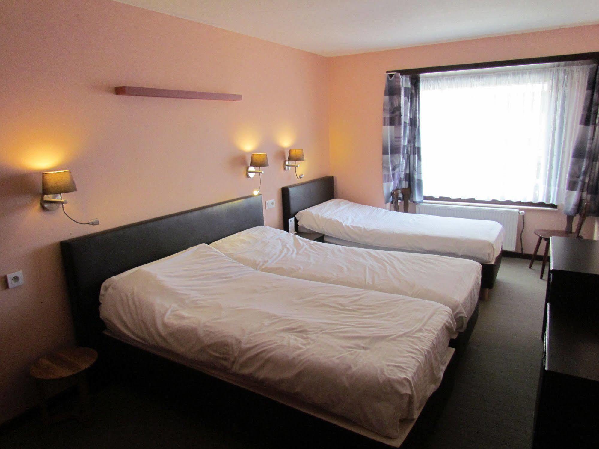Hotel Uilenspiegel Nieuwpoort Εξωτερικό φωτογραφία
