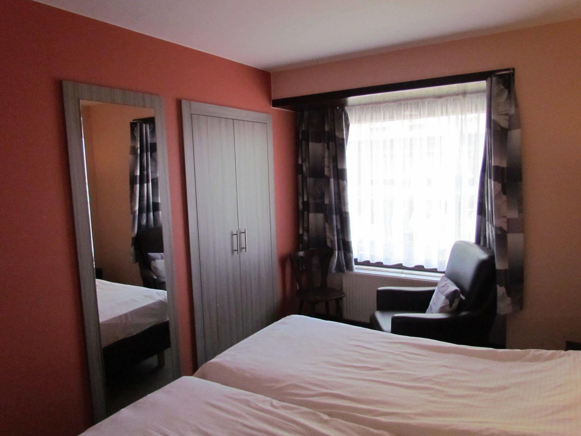 Hotel Uilenspiegel Nieuwpoort Εξωτερικό φωτογραφία